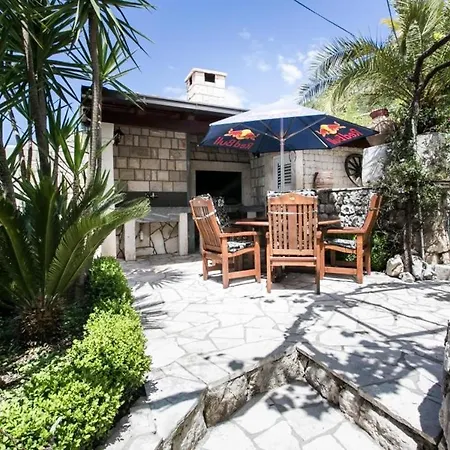 アパート Mia -three-bedroom With Swimming Pool *