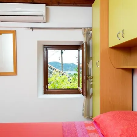 Mia -three-bedroom With Swimming Pool